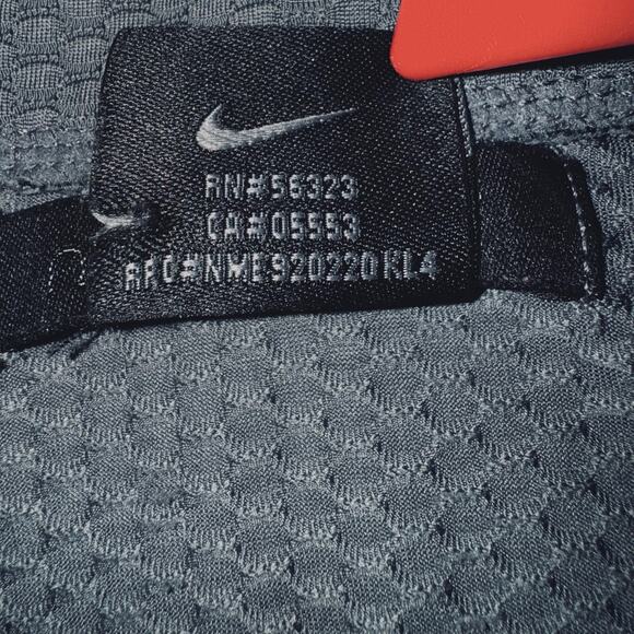 Nike Sphere Mens Medium Gray QTR Zip Long Sleeve Dry Shirt Textured Back Pocket - Picture 6 of 10